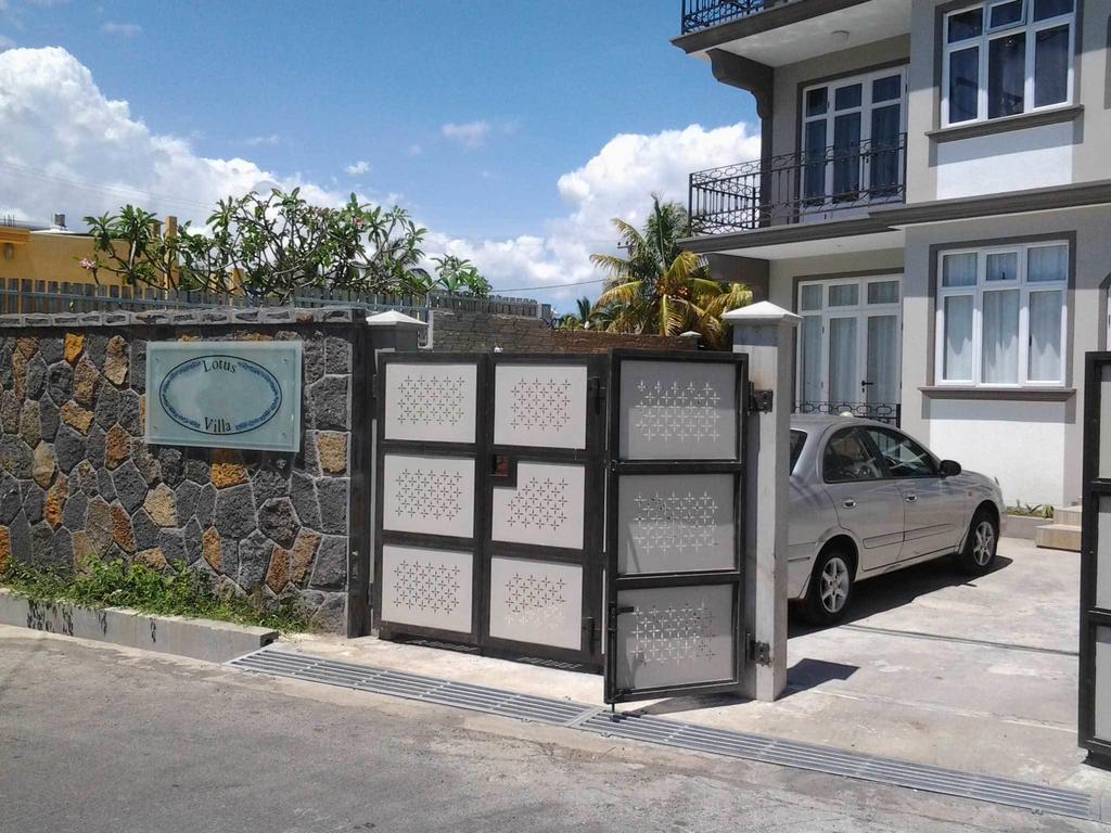 Twins Apartments Flic en Flac Phòng bức ảnh